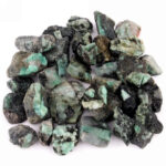 Smaragd in Matrix Rohsteine Ø ca. 30 – 50 mm Edelsteine Heilsteine bei Wunderstein24