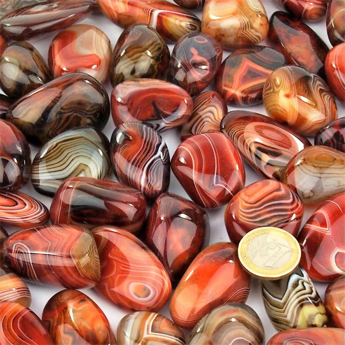 Streifenachat | Achat Trommelsteine handpoliert Ø ca. 33 – 60 mm Edelsteine Heilsteine bei Wunderstein24 Streifenachat | Achat Trommelsteine handpoliert Ø ca. 33 – 60 mm Edelsteine Heilsteine bei Wunderstein24