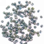 Diamant blau natur 0,2 – 0,4 Kt Würfel gebohrt Edelsteine Heilsteine bei Wunderstein24