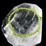 Olivin | Peridot facettiert Edelstein Armband flexibel und dehnbar Edelsteine Heilsteine bei Wunderstein24