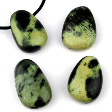 Chytha Cabochon Anhänger seitlich gebohrt Edelsteine Heilsteine bei Wunderstein24