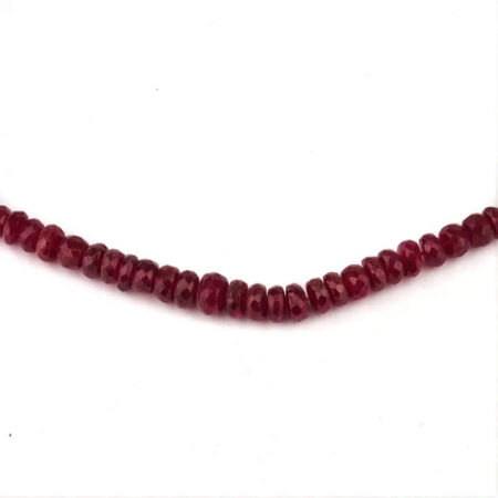 Rubin Edelstein-Strang Perlen facettiert Länge ca. 43 cm in bester Qualität Edelsteine Heilsteine bei Wunderstein24