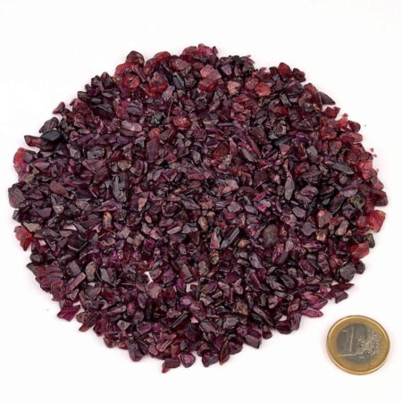 Granat Kristalle roh Ø ca. 5 – 10 mm unbehandelt Edelsteine Heilsteine bei Wunderstein24