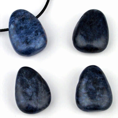 Saphir Cabochon Anhänger seitlich gebohrt Edelsteine Heilsteine bei Wunderstein24
