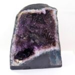 XXL Amethyst Druse A-Qualität Höhe 289 mm / 12800 g Geode Stufe Standfläche Edelsteine Heilsteine bei Wunderstein24