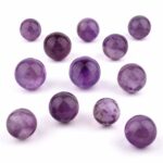 Maraba Amethyst Kugel transparent Ø 23 – 40 mm aus Brasilien in sehr schöner Farbe Edelsteine Heilsteine bei Wunderstein24