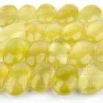 Citrin | Lemontrin Handschmeichler | Massagestein oval Ø 47 – 64 mm Edelsteine Heilsteine bei Wunderstein24