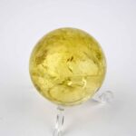 Natur Citrin Kugel Ø ca. 47 mm transparent in bester Qualität und Farbe Edelsteine Heilsteine bei Wunderstein24