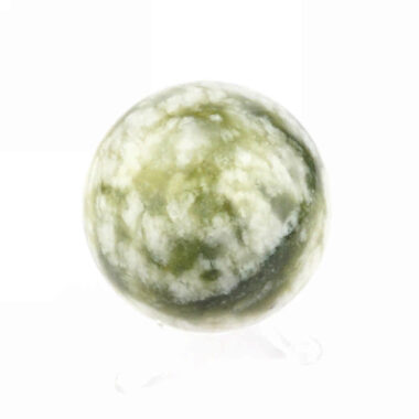 Jade | Serpentin Kugel Ø ca. 62 mm in bester Qualität und Farbe Edelsteine Heilsteine bei Wunderstein24